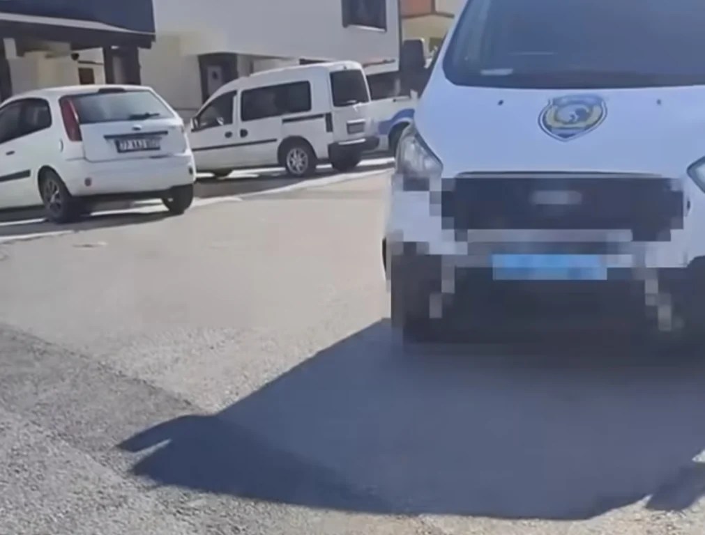 Silahını temizlerken kendini vurdu!