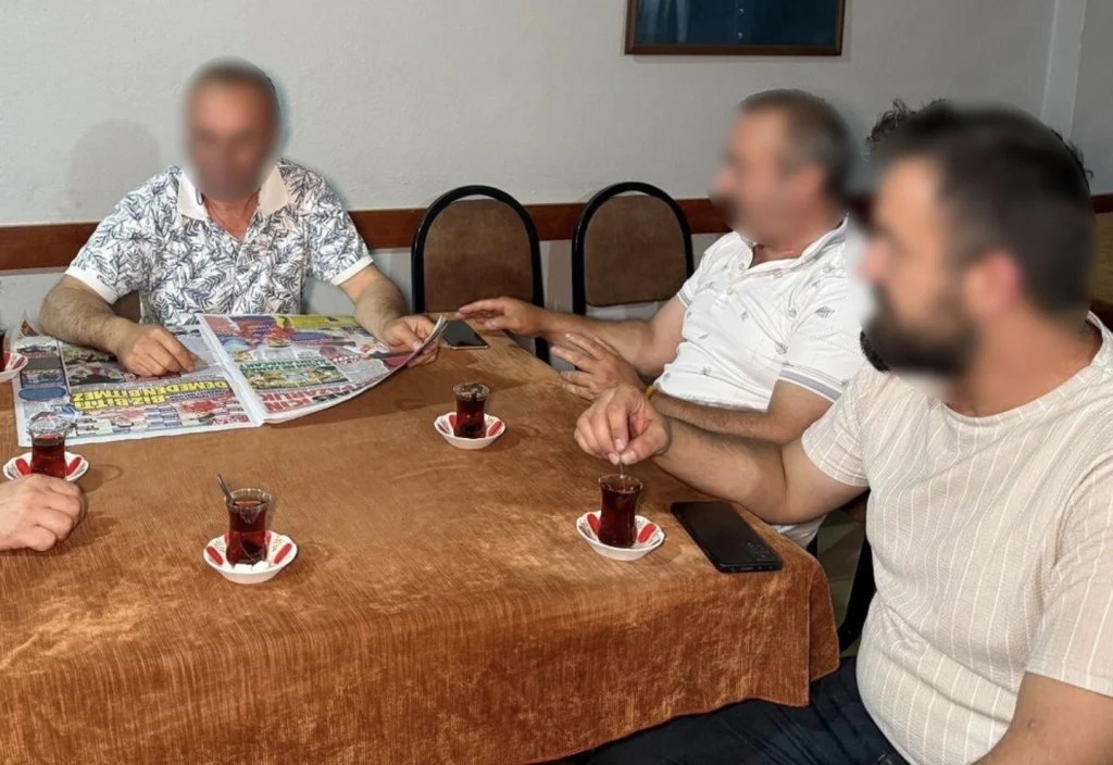 Kahvehane tutkunu kocaya ağır kusur!