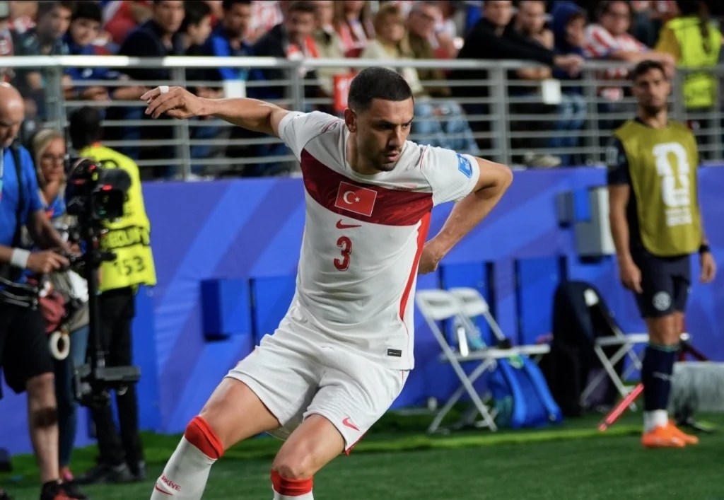 Merih Demiral’dan özür mesajı!