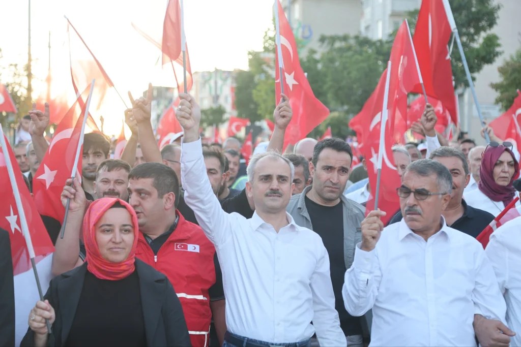 Çayırova, 15 Temmuz'da tek yürek oldu - 3. görsel