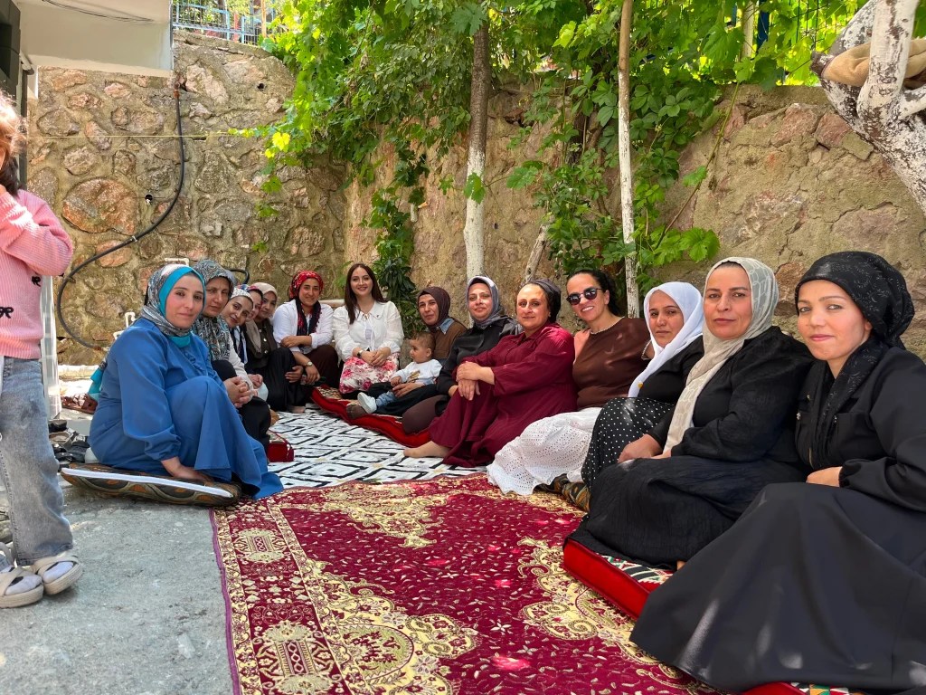 MHP KAÇEP’ten Vanlı Aileye Ziyaret