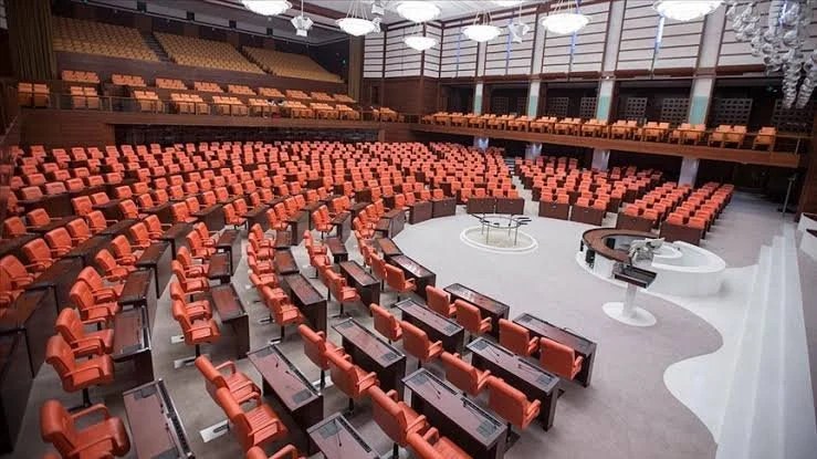 Meclis lokantasının fiyatları açıklandı