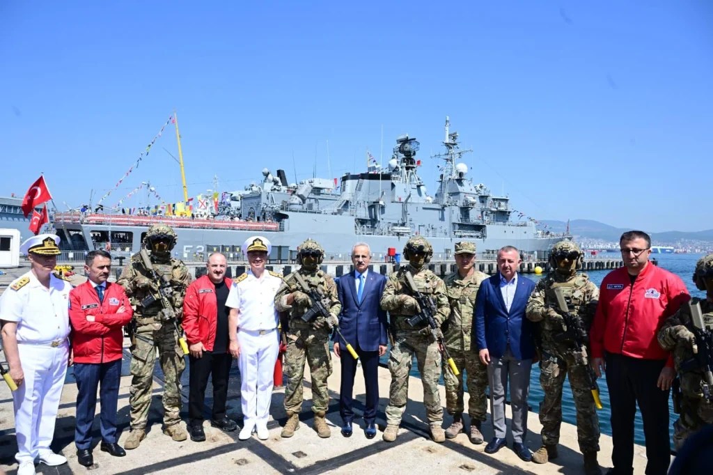 Ulaştırma ve Altyapı Bakanı Sayın Abdulkadir Uraloğlu, TEKNOFEST Mavi Vatan’ı Ziyaret Etti