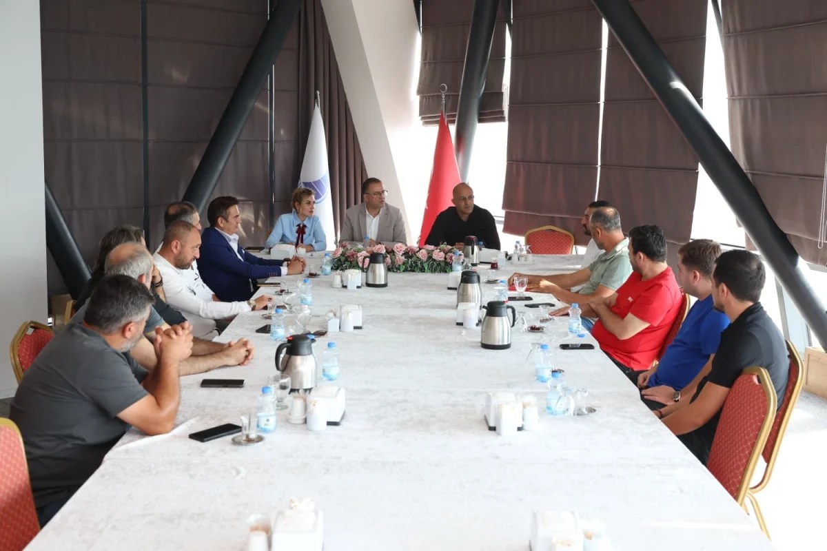 Başkan Gökçe amatör kulüplerle bir araya geldi - 2. görsel