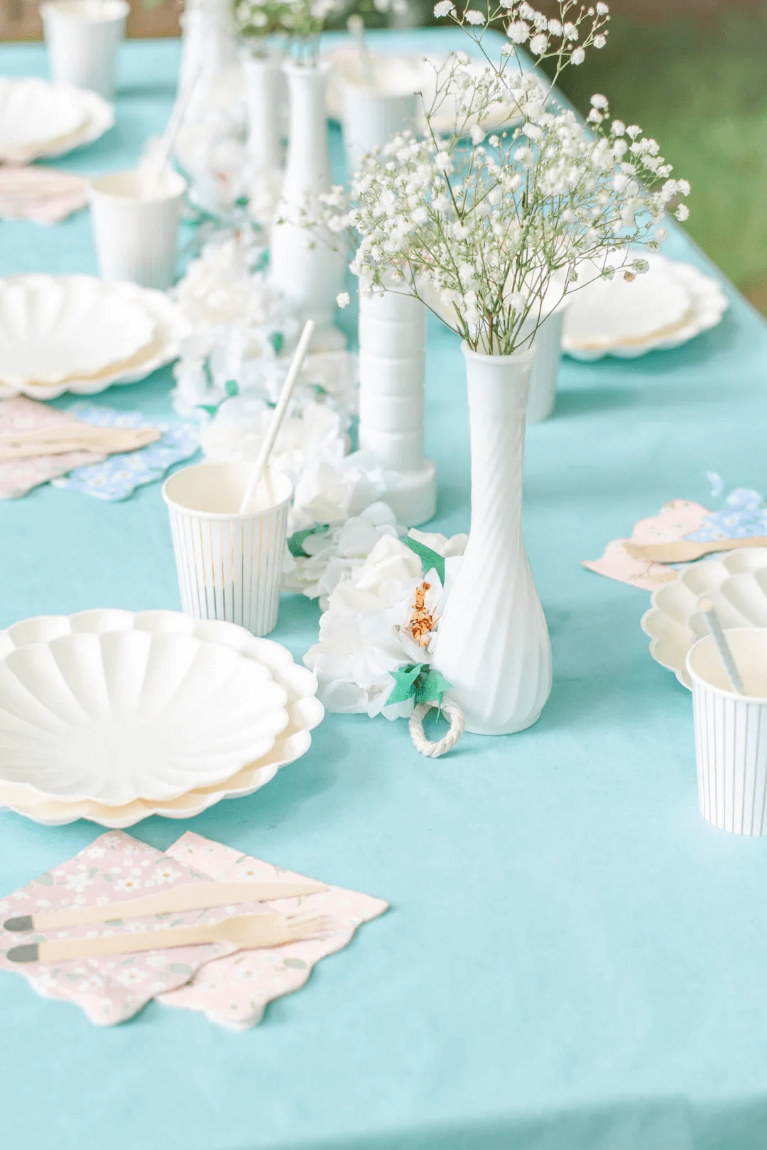 401415 Mint Paper Table Cover Roll