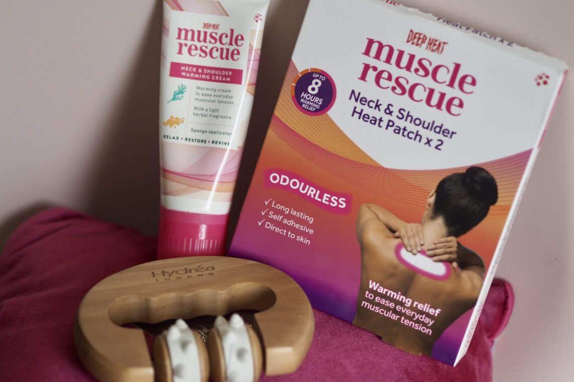 How To Ease Neck Tension & Win a #deskrescue Bundle From Deep Heat