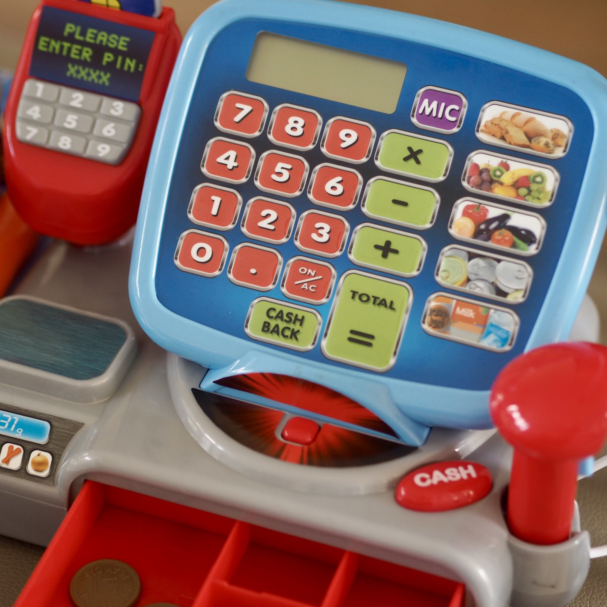 casdon supermarket till smyths