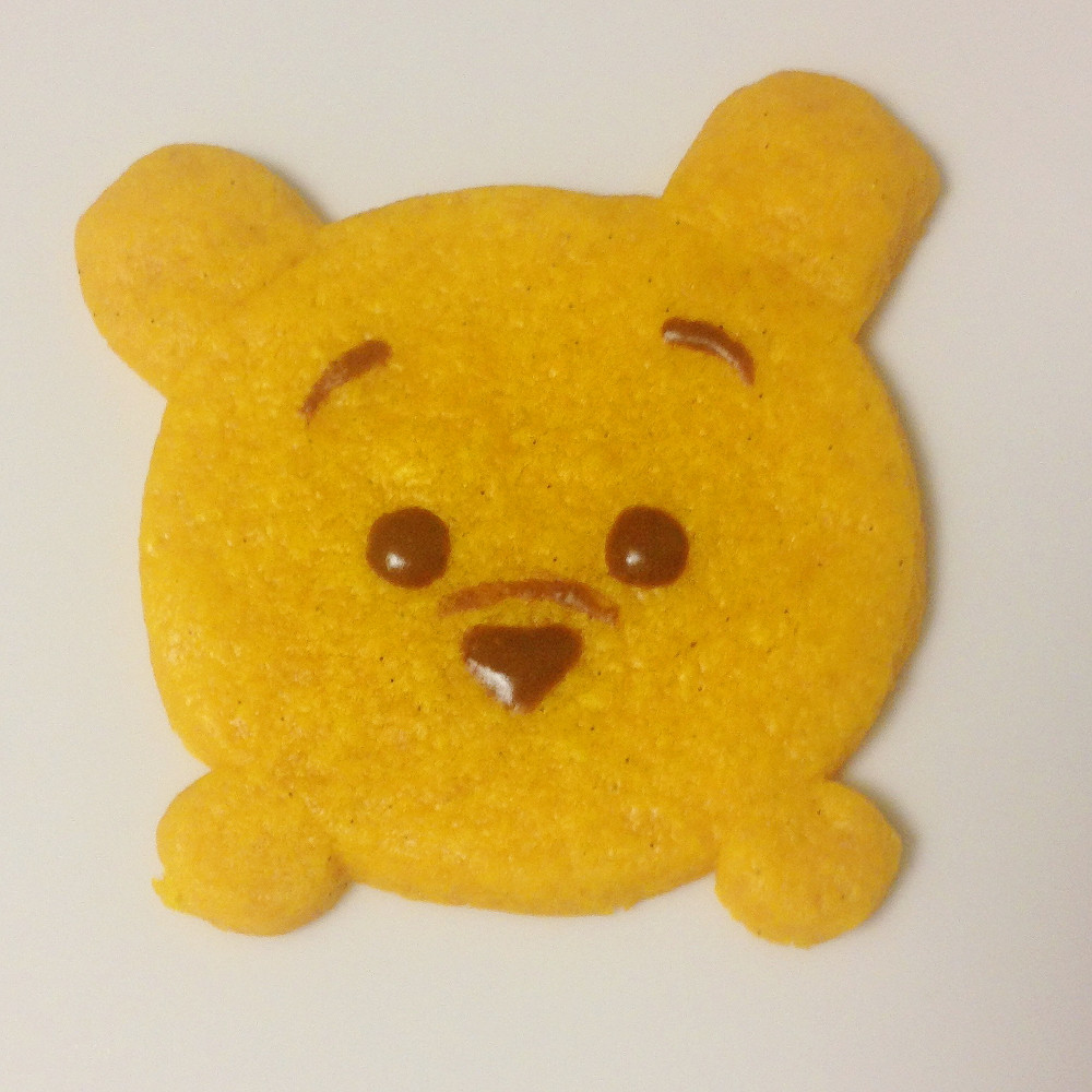 Recipe/Tutorial: Pooh Tsum Tsum Honey Shortbread | Pretty Cake Machine