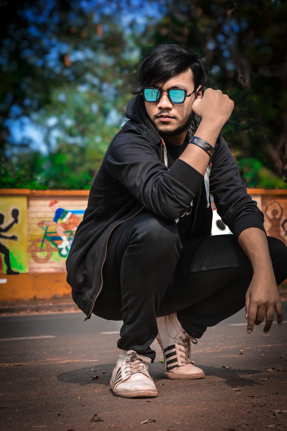 Padmalabha Behera, 𝗜𝗻𝗱𝗶𝗮𝗻 𝗘𝗻𝘁𝗿𝗲𝗽𝗿𝗲𝗻𝗲𝘂𝗿, 𝗔𝗿𝘁𝗶𝘀𝘁, 𝗗𝗶𝗴𝗶𝘁𝗮𝗹 𝗠𝗮𝗿𝗸𝗲𝘁𝗲𝗿, most popular Internet Celebrity, Label By PB, digital marketing company, Influencer, fashion blogger, Social media star