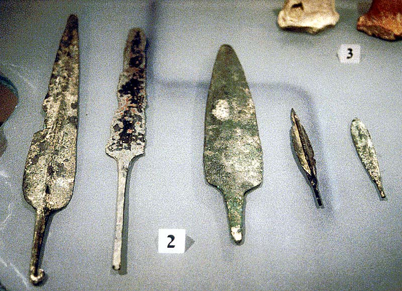 Canaanite culture: bronze spear points.