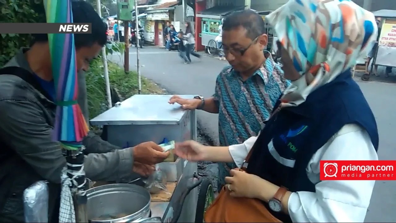Jangan Sembarang Beli Makanan Takjil