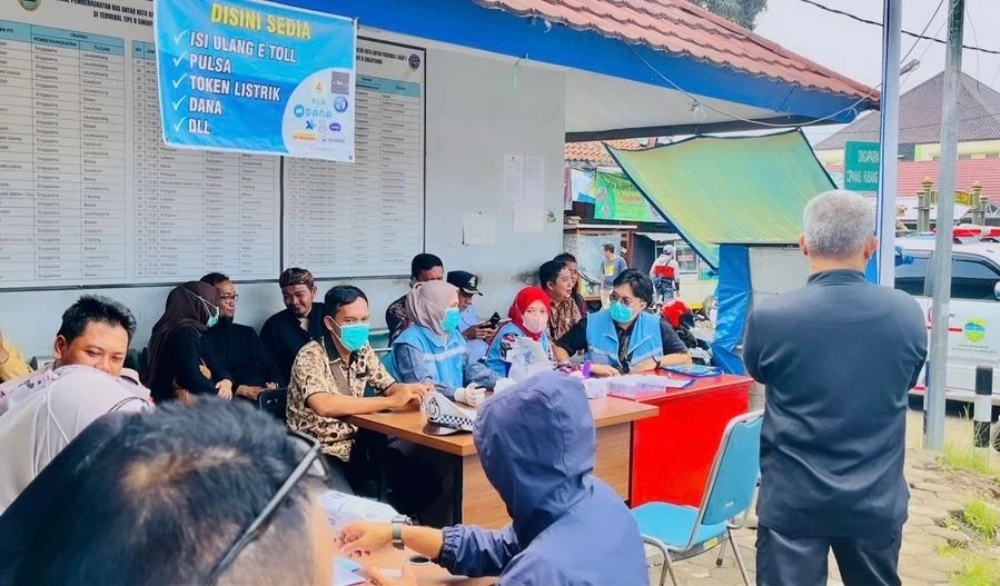 Jelang Musim Mudik, Dinkes Kab. Tasik Periksa Kesehatan para Sopir Angkutan Umum