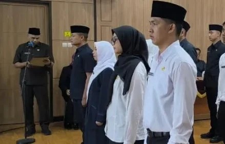 Viman Lantik 40 Pegawai Baru, Minta Aparatur Jangan Hanya Seremonial