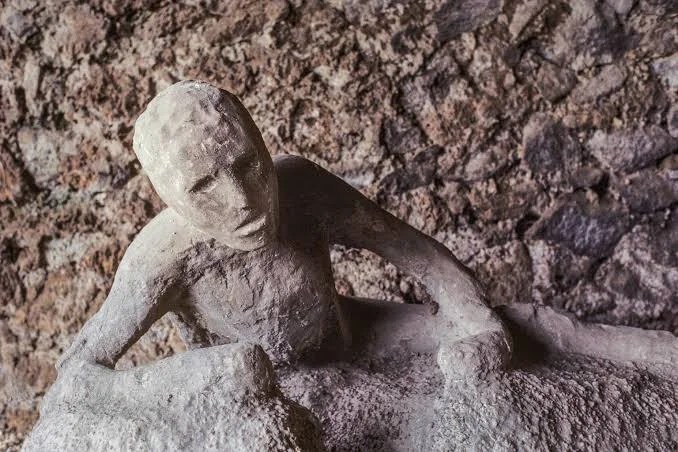 Mengenang Tragedi Letusan Gunung Vesuvius di Pompeii