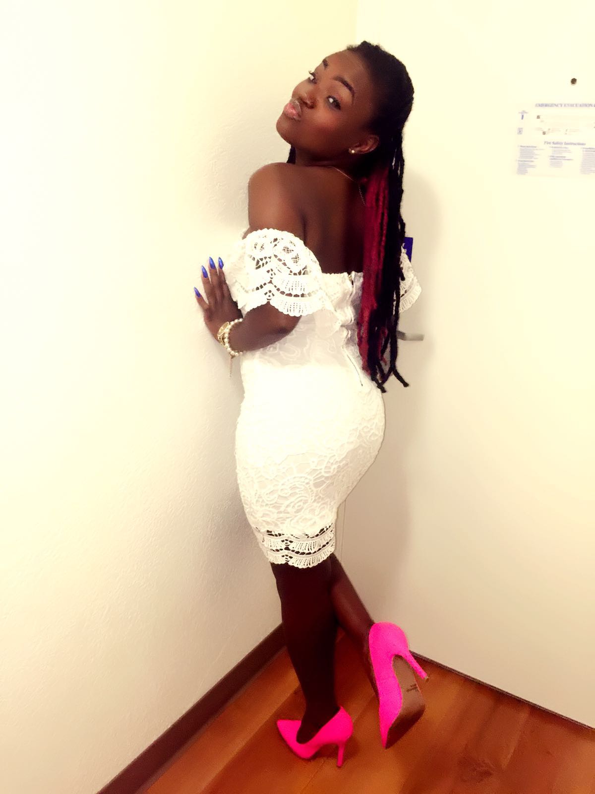 STYLE: PRIIINCESSS LITTLE WHITE DRESS