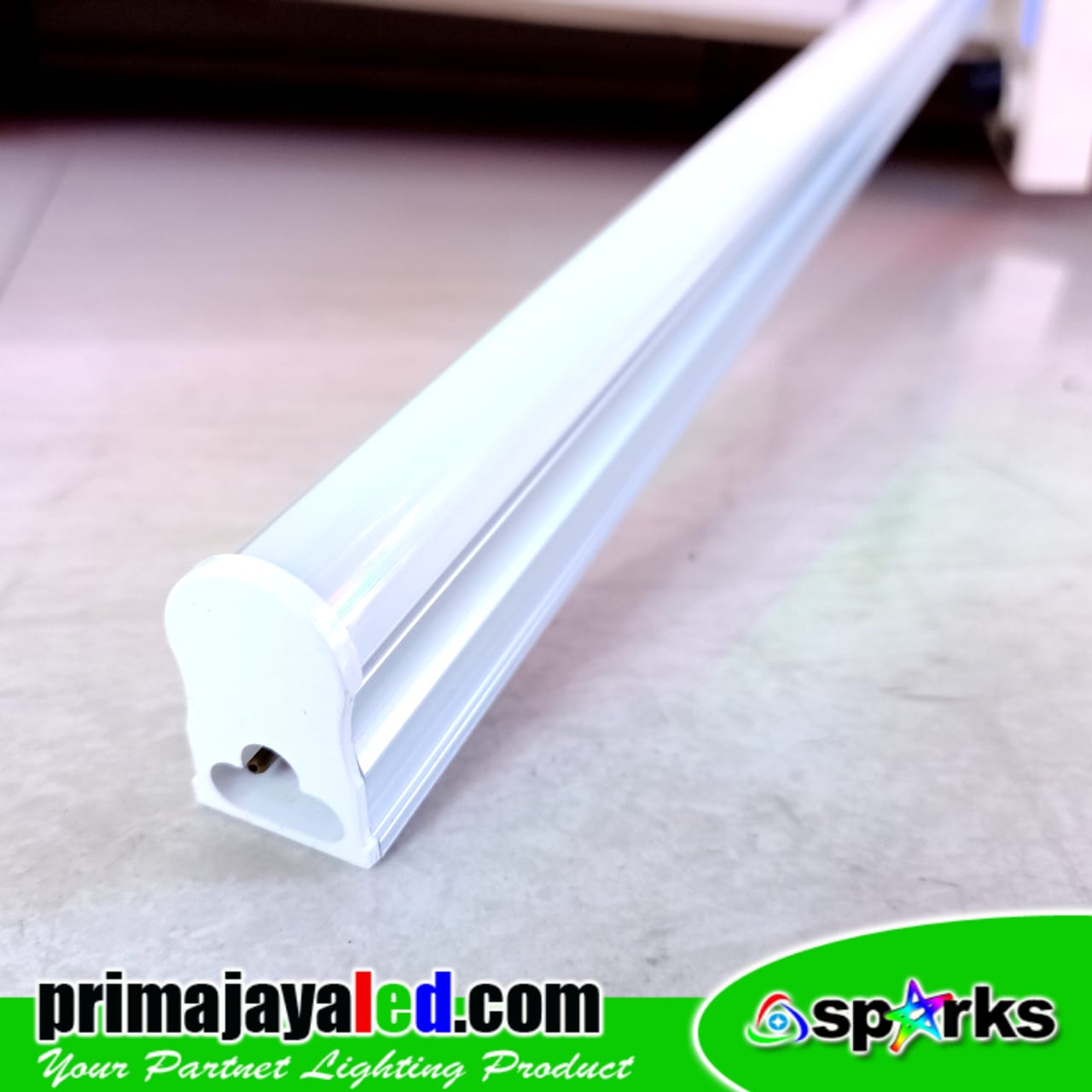 Biaya potongan per bulan sebesar rp 15.000. Neon Tube LED T5 60cm Biru â¢ Prima Jaya LED