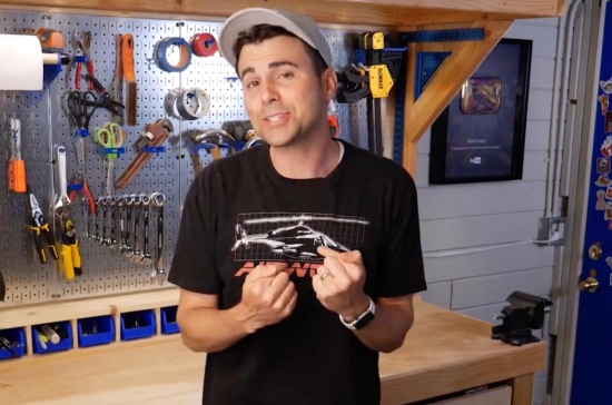 De chinese rover zhurong heeft deze week de eerste beelden van mars naar de aarde gestuurd. Mark Rober Bio, Wiki, Age, Wife, Son, Gay, Education, Net