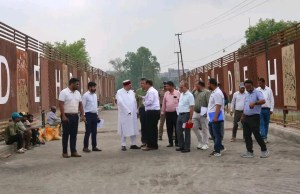 टौंस नदी पर बने पुल के एप्रोच मार्ग धंसने का लोनिवि मंत्री ने लिया संज्ञान File Photo