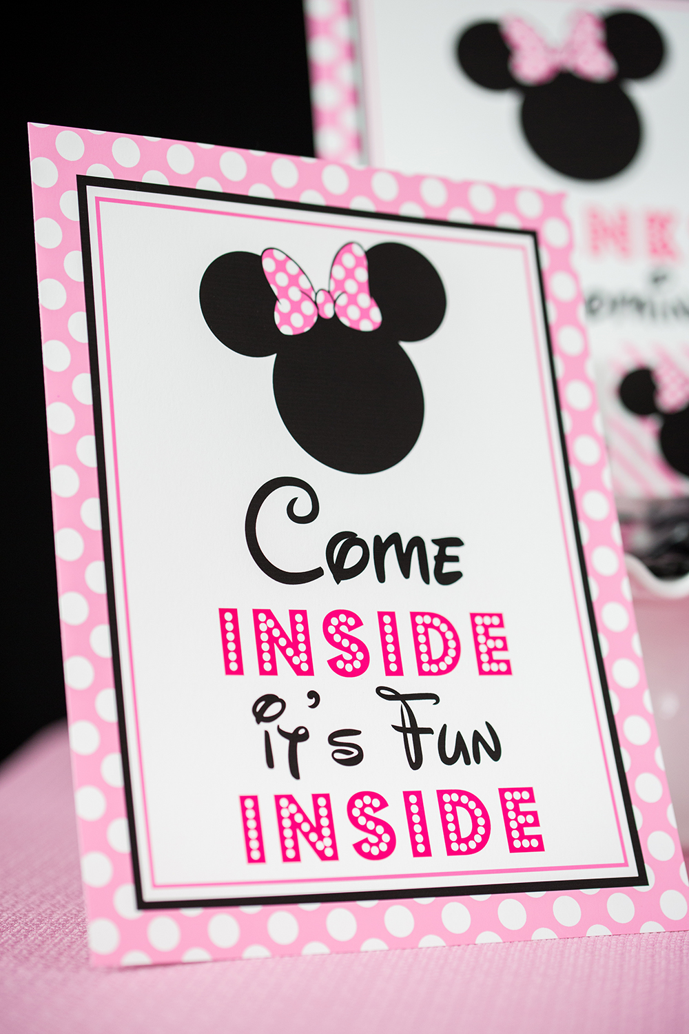 minnie mouse birthday party printables and invitation