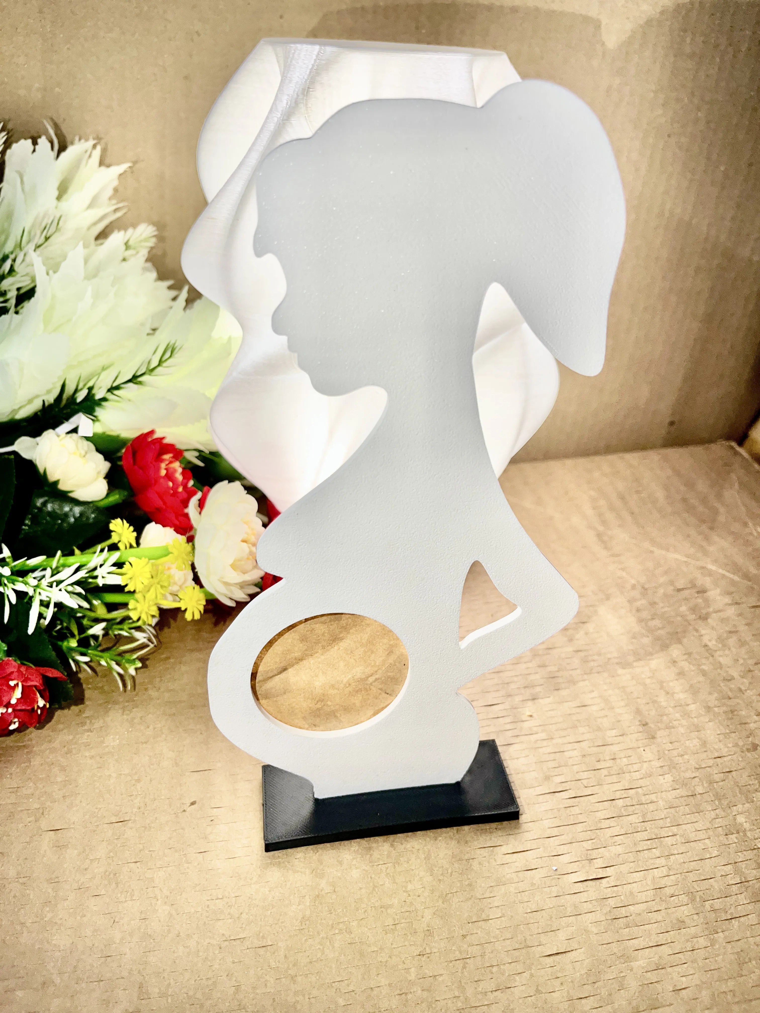 Mom Bomb Baby Ultrasound Photo Frame – 20H×11W×3D CM | White | 3D Printed PLA Keepsake Frame | Perfect Gift for Moms-to-Be, Baby Showers & Pregnancy Announcements