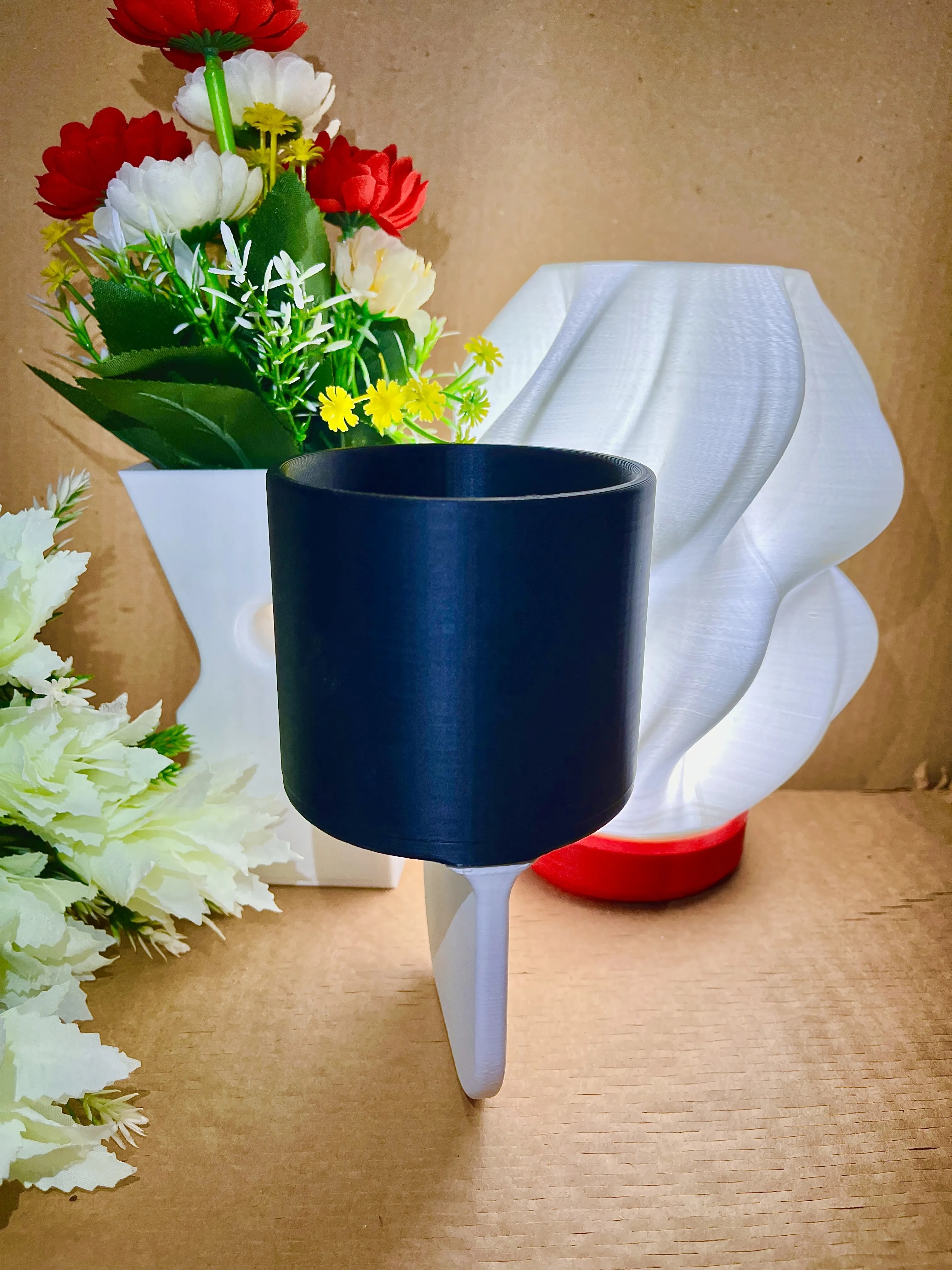 Modern Sofa Gap Cup Holder – 16H×9W×9D CM | Black & White | Space-Saving Couch Armrest Drink Holder, Remote Organizer & Stylish Home Utility