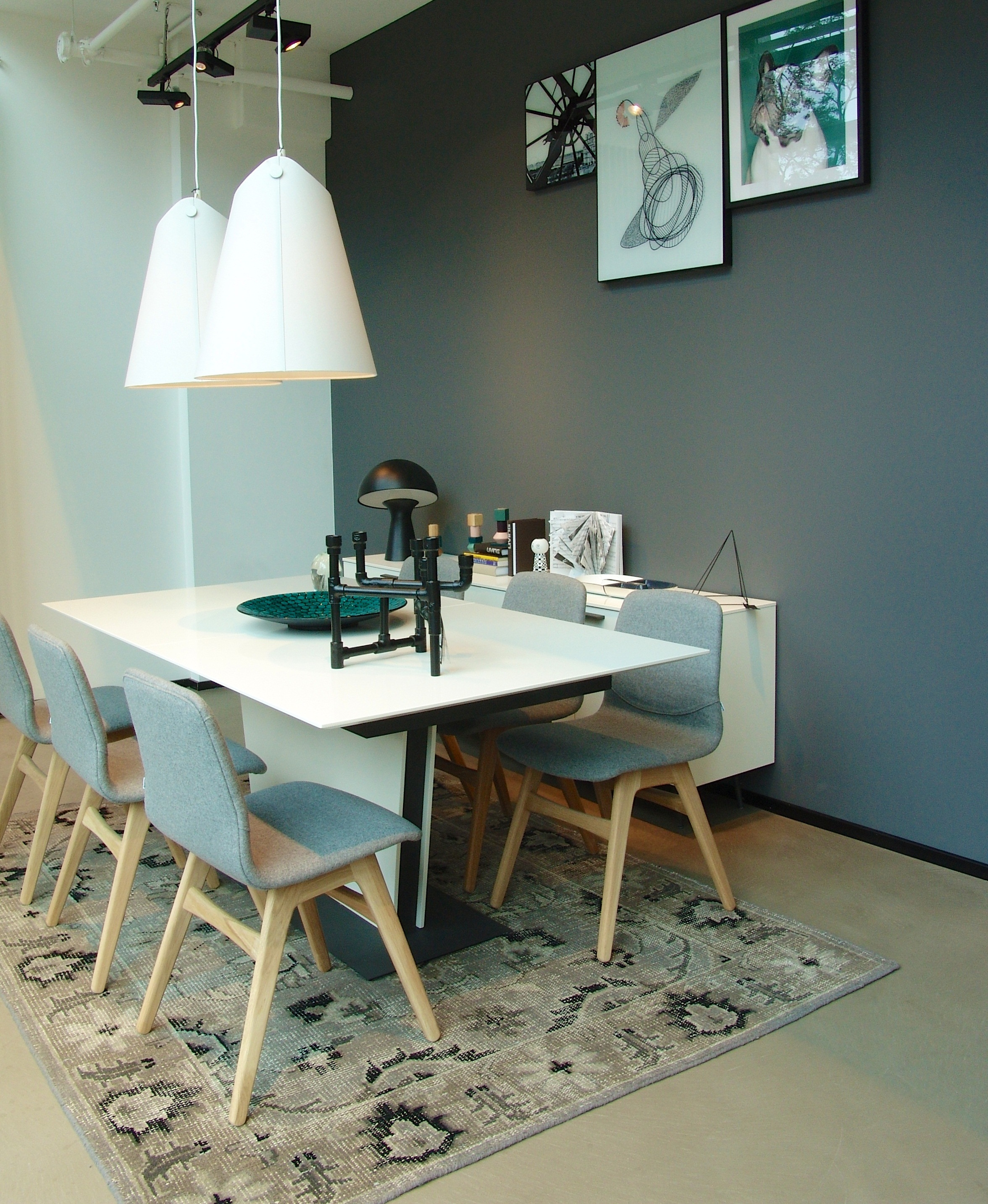 The seating position and body language ﻿you adopt is also a 'reflection o. BoConcept, Frankfurt