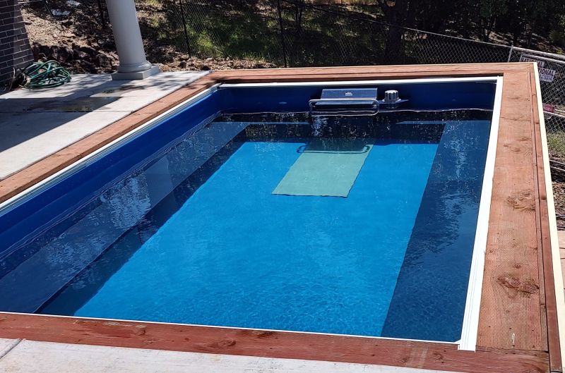 Exercise Pools - Colorful Arts - Perfect Desktop Collection