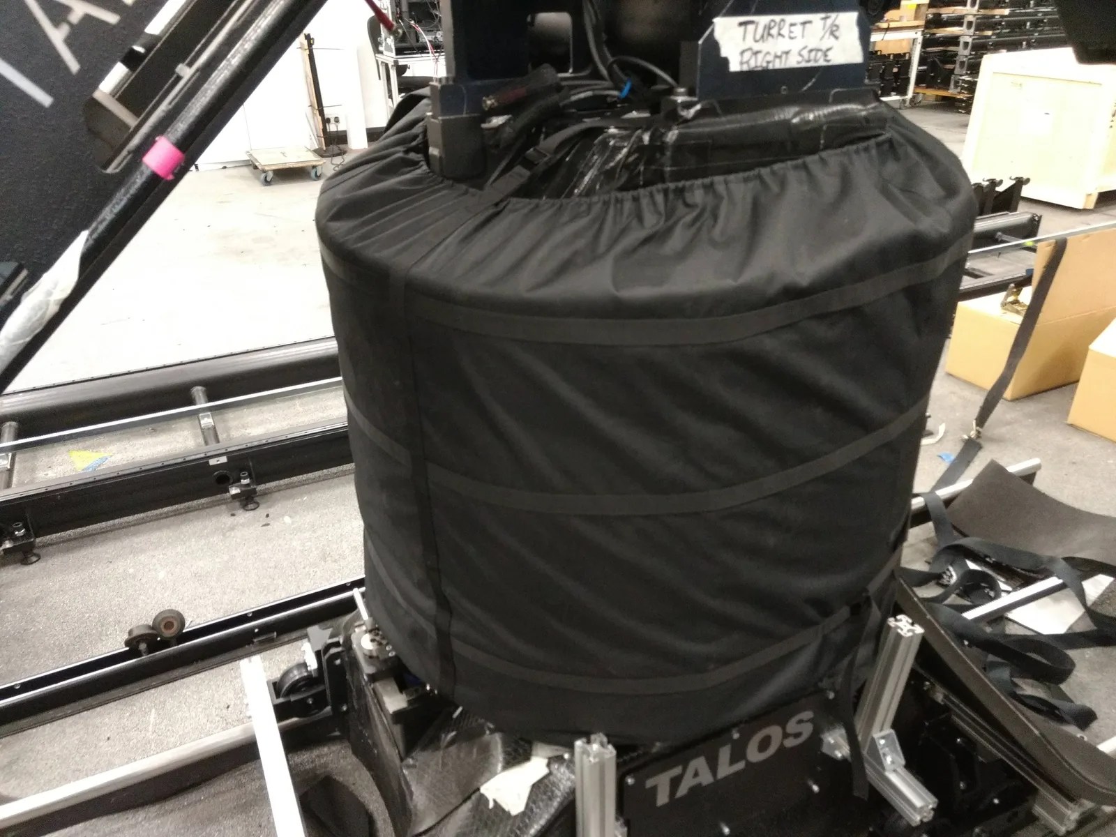 Talos cover and fitting details — photograph 12
