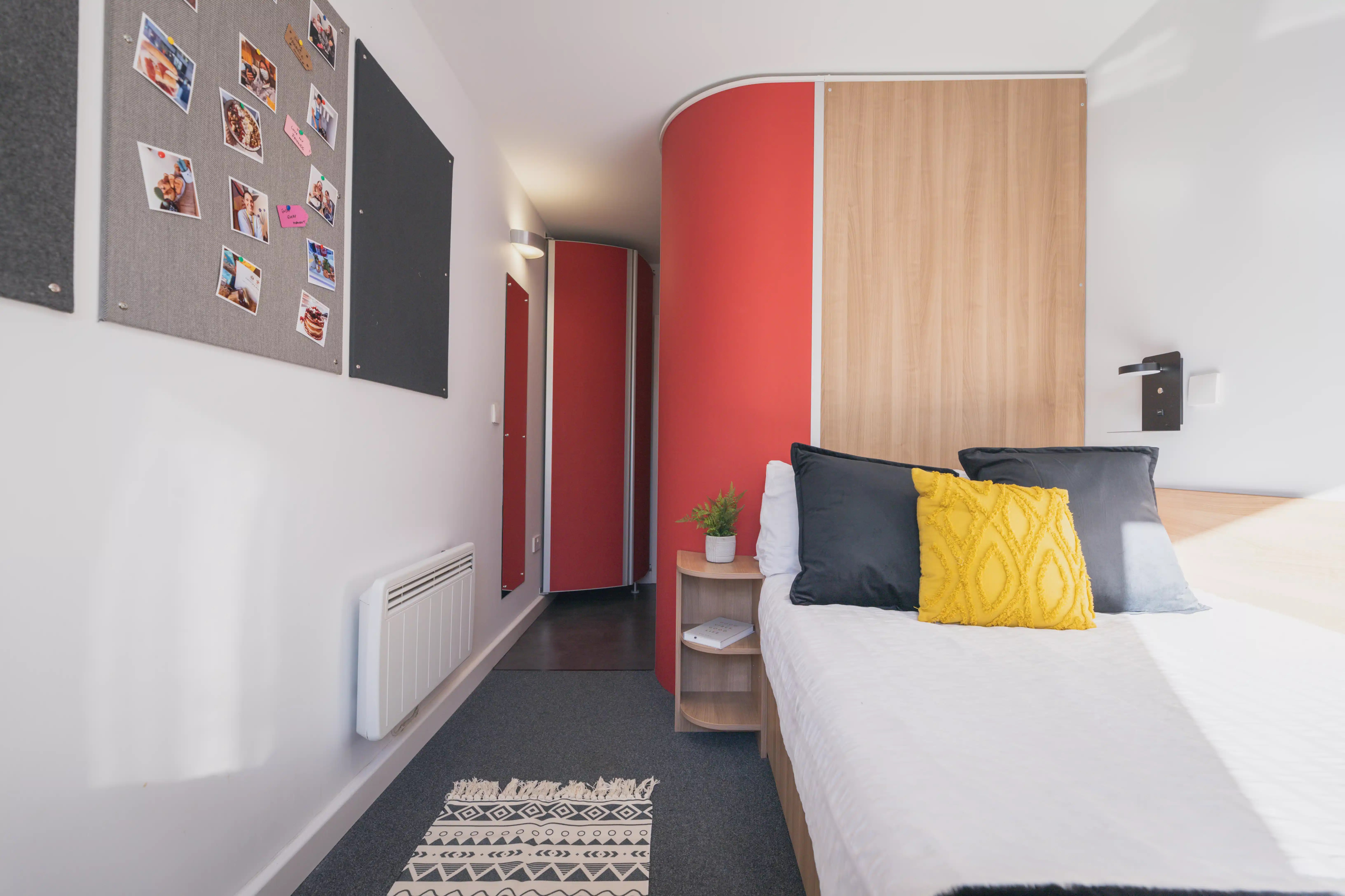 Almero Student Amber - HD Space Backgrounds for Desktop