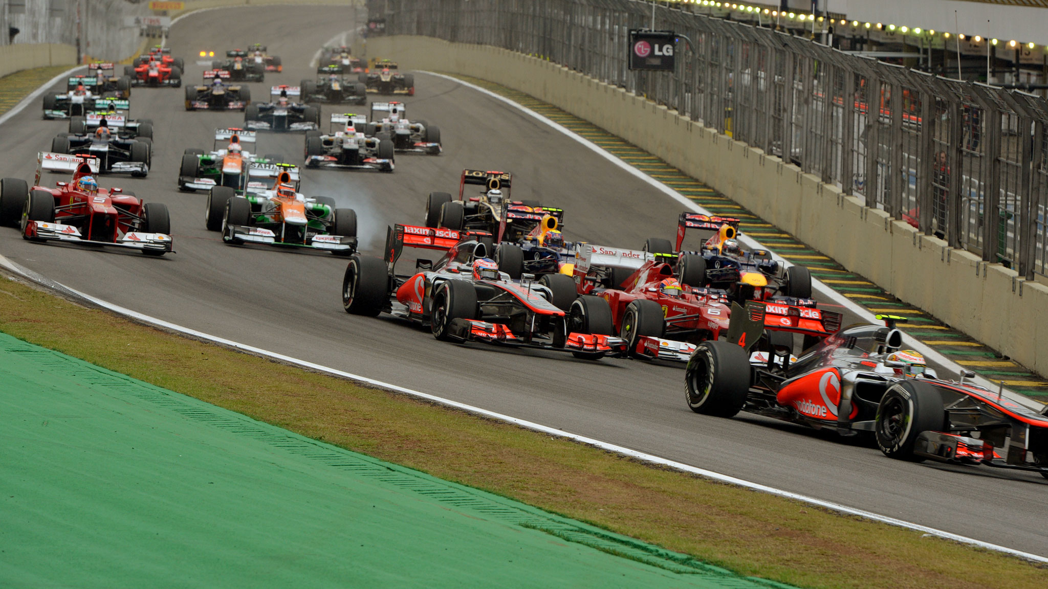 Plan To Equip Buses With F1 Technology Boosted By Uk Auto