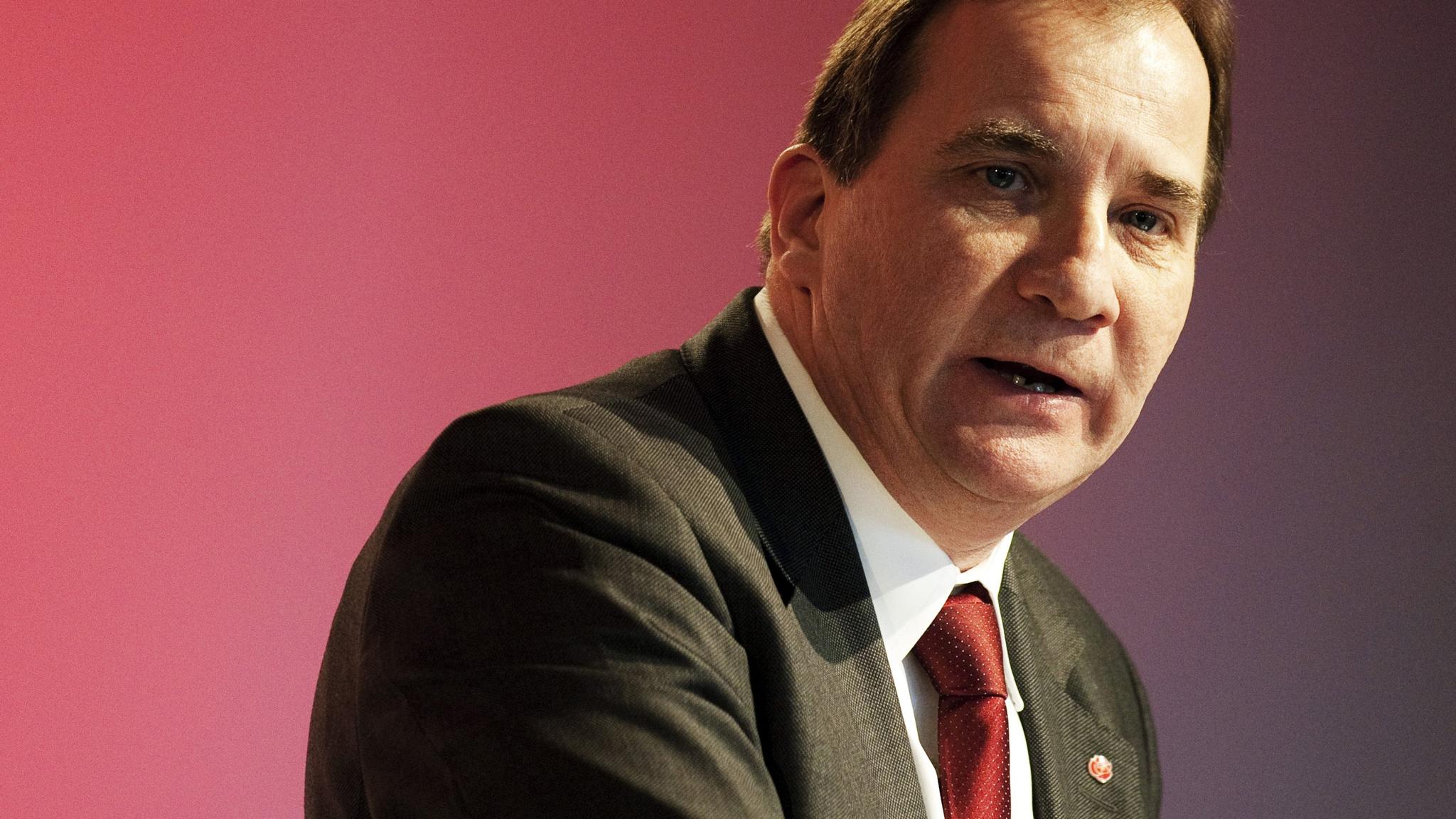 Stefan lofven, riconfermato come primo ministro in svezia, mette al bando i motori a diesel e a benzina entro il 2030. Stefan Lofven Pledges To Renew Swedish Model Financial Times