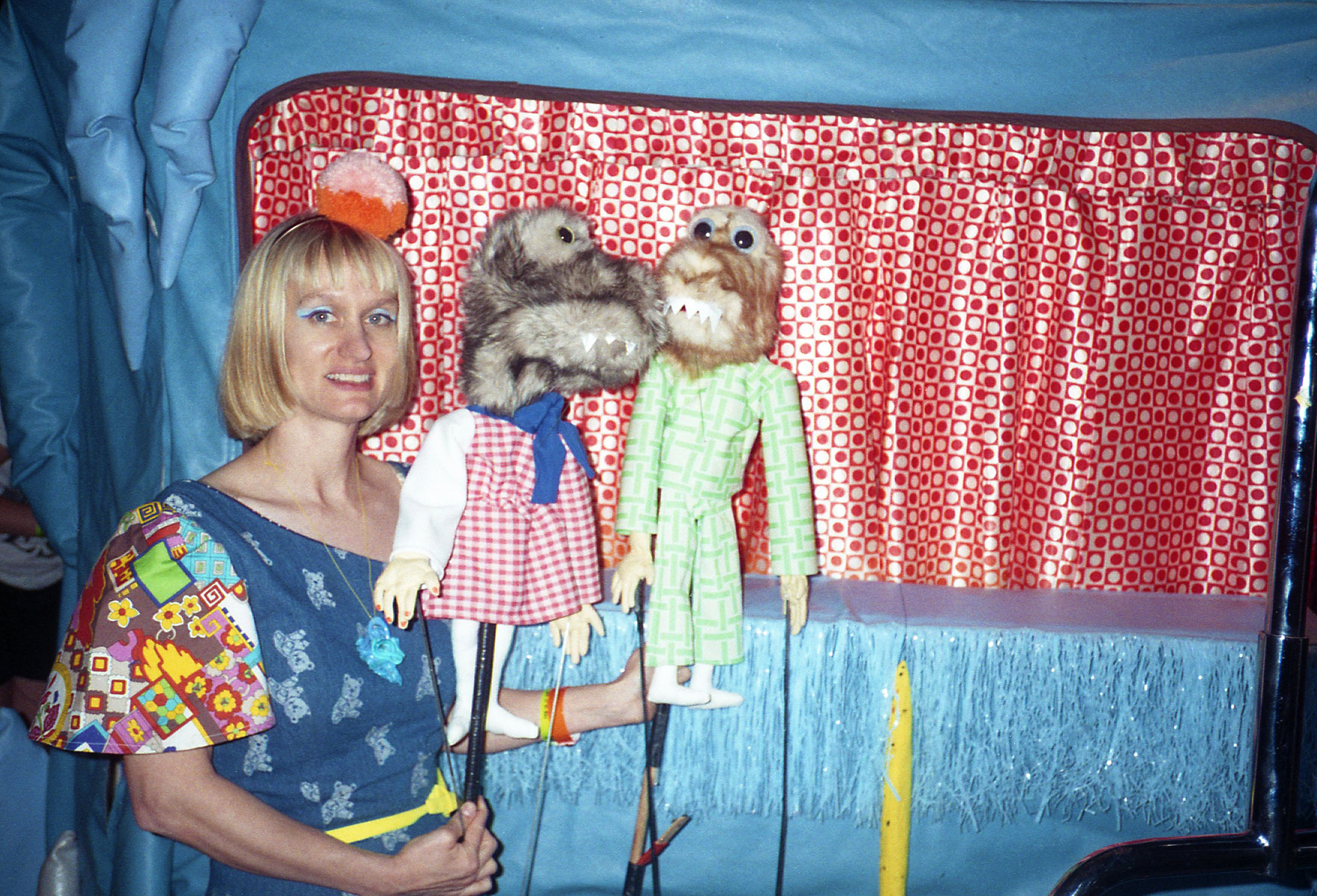 Ms. Pussycat's Puppet Show