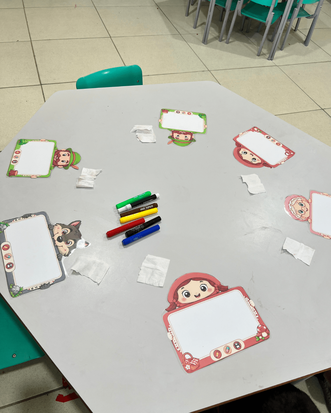 Read more about the article TABLETS DESENHE E APAGUE – CHAPEUZINHO VERMELHO | ATIVIDADE REUTILIZÁVEL PARA EDUCAÇÃO INFANTIL