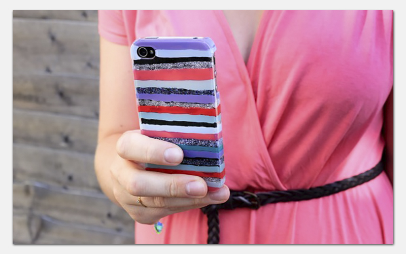 как разрисовать красный чехол