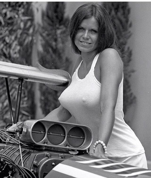 Pin-up legend Barbara Roufs' most alluring state ever captured