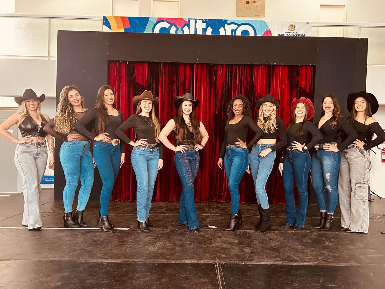 Final do Concurso da Rainha e Princesas do Itaquá Rodeio Fest 2025