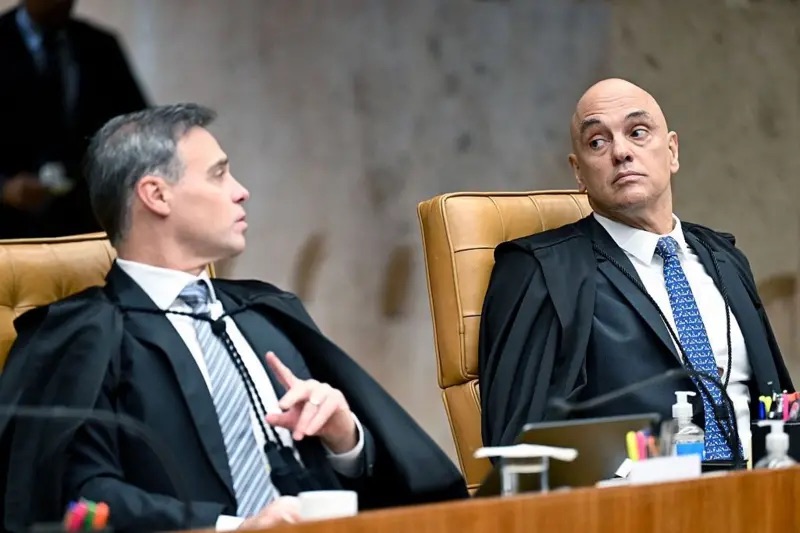 Crise no STF se agrava com confronto entre Alexandre de Moraes e André Mendonça