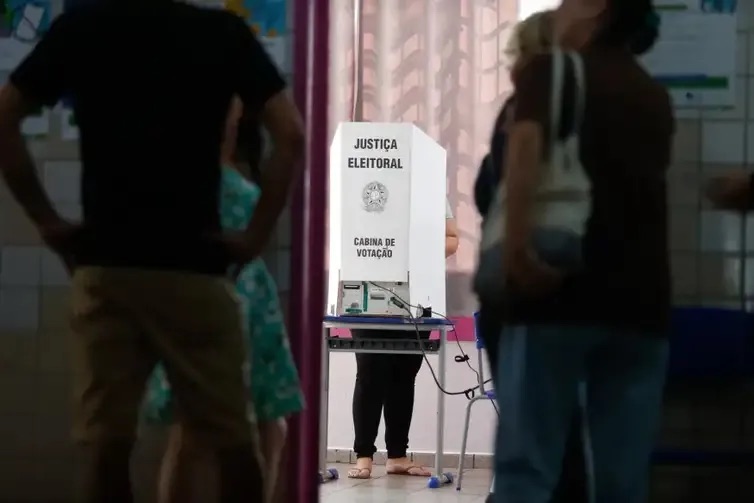 Pessimismo cresce antes das eleições e chega a 43%, aponta Datafolha