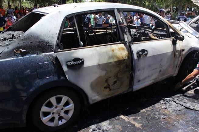 Se incendia un auto en pleno centro de Mérida - ProgresoHoy