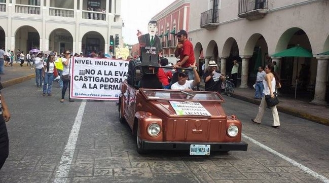 Maestros de Yucatán protestan en contra de la Reforma Educativa ...