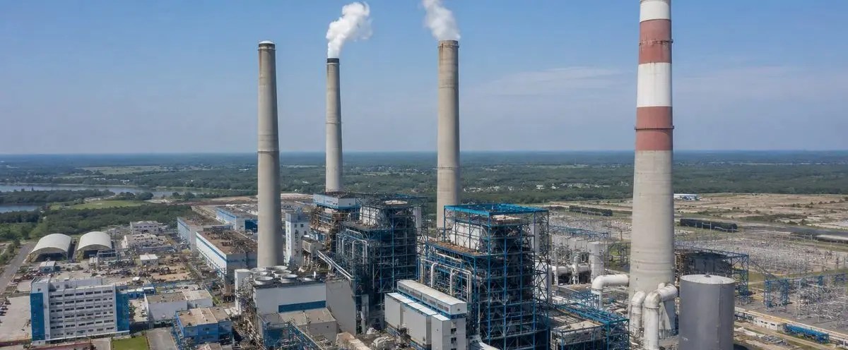 Power generation facility with process systems