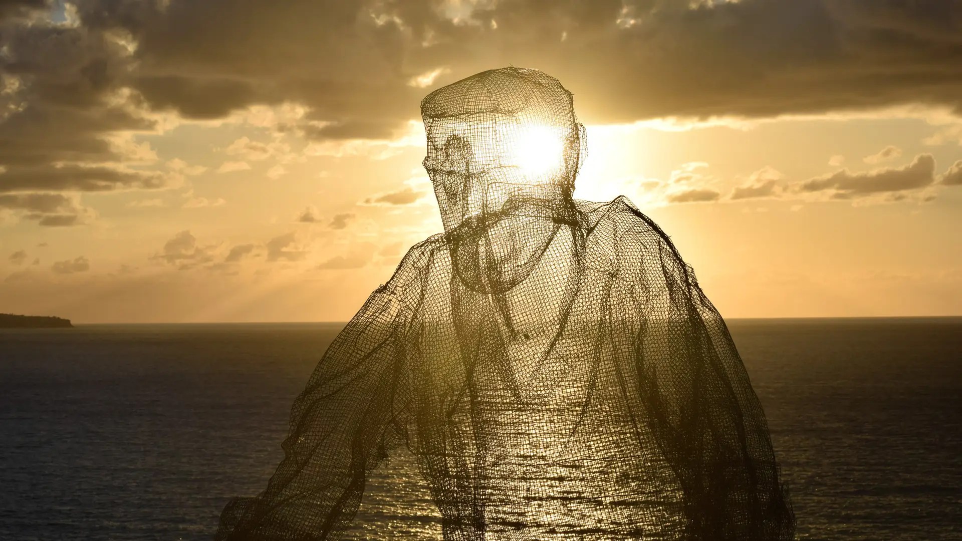 pizzo vista mare e scultura in ferro di edoardo tresoldi progetto portfolio protur media