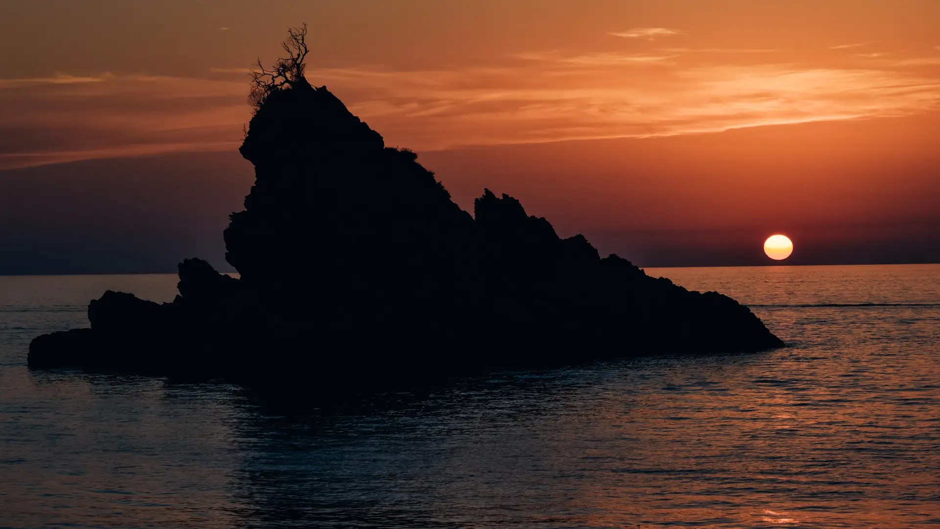 5 tramonti calabresi da non perdere palmi tonnara ulivarella scoglio dell'ulivo articolo blog