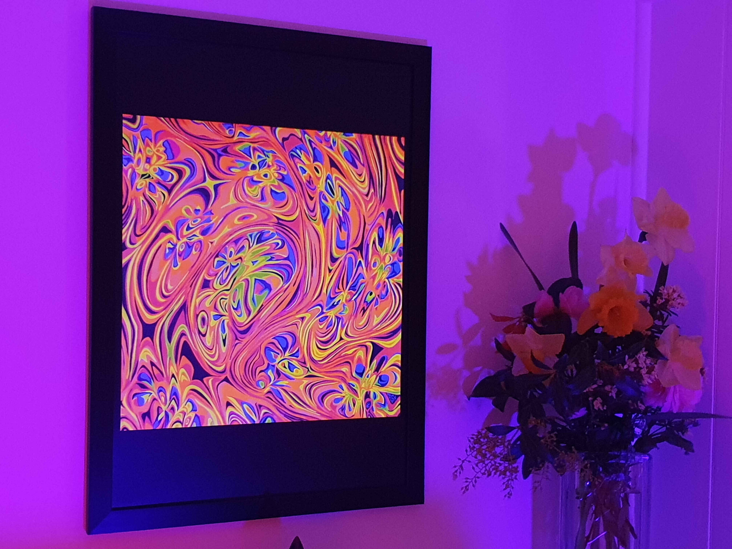 UV Art Print "Flow Flex Flow" in blacklight/UV