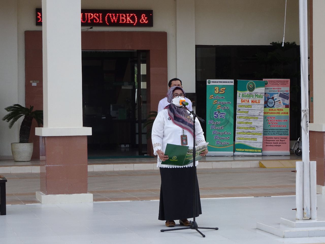 Penghargaan ASN dan Honorer Terbaik | PENGADILAN TINGGI BANGKA BELITUNG