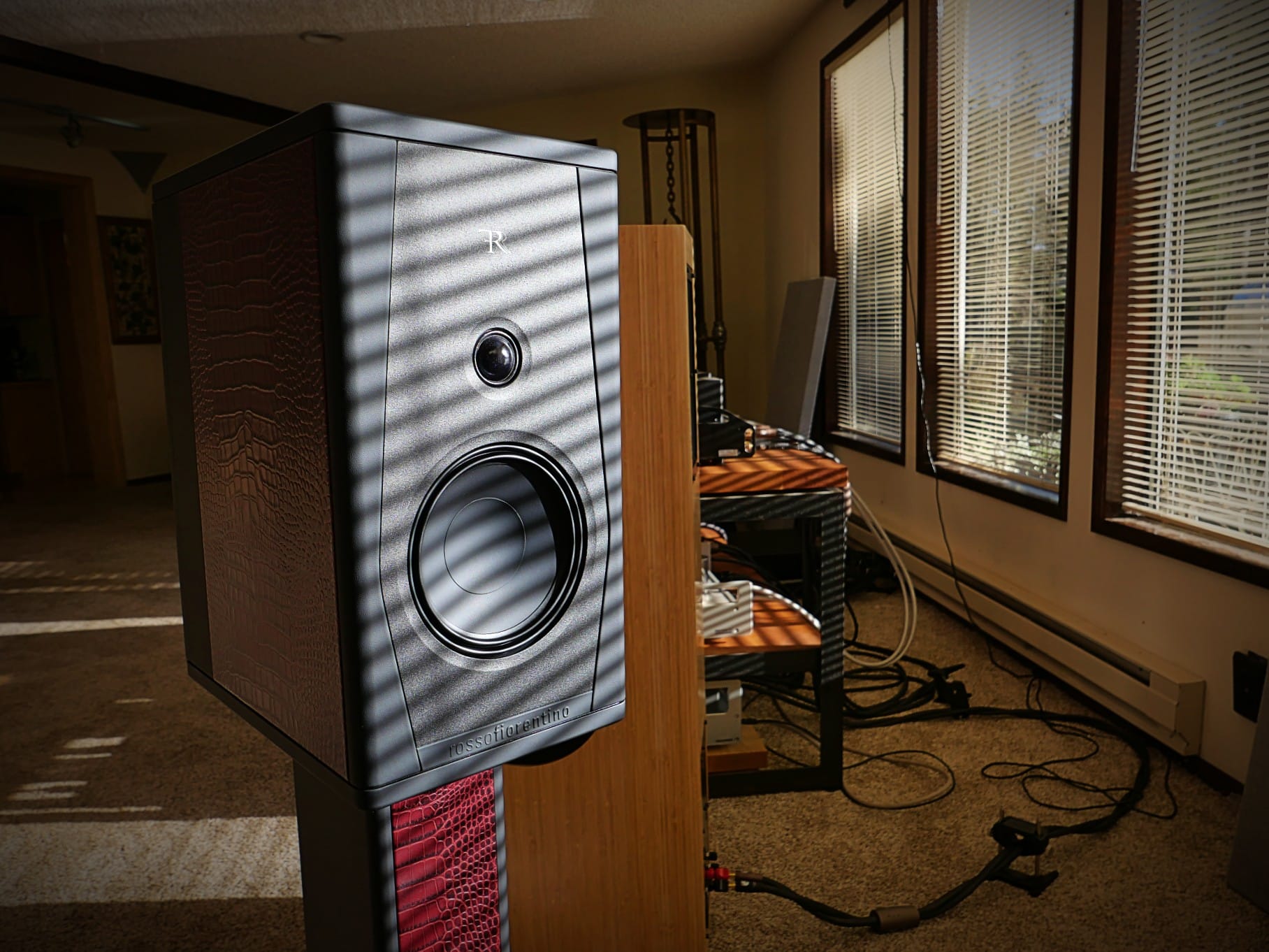 Rosso Fiorentino Arno 20 Loudspeakers | REVIEW - pt.AUDIO