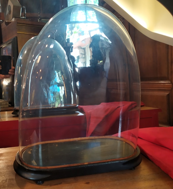 Globe de pendule Epoque Napoléon III en verre sur socle bois laque noire ▷  Brocante En Ligne Antiquités ▷ Meubles Objets Déco Toulouse