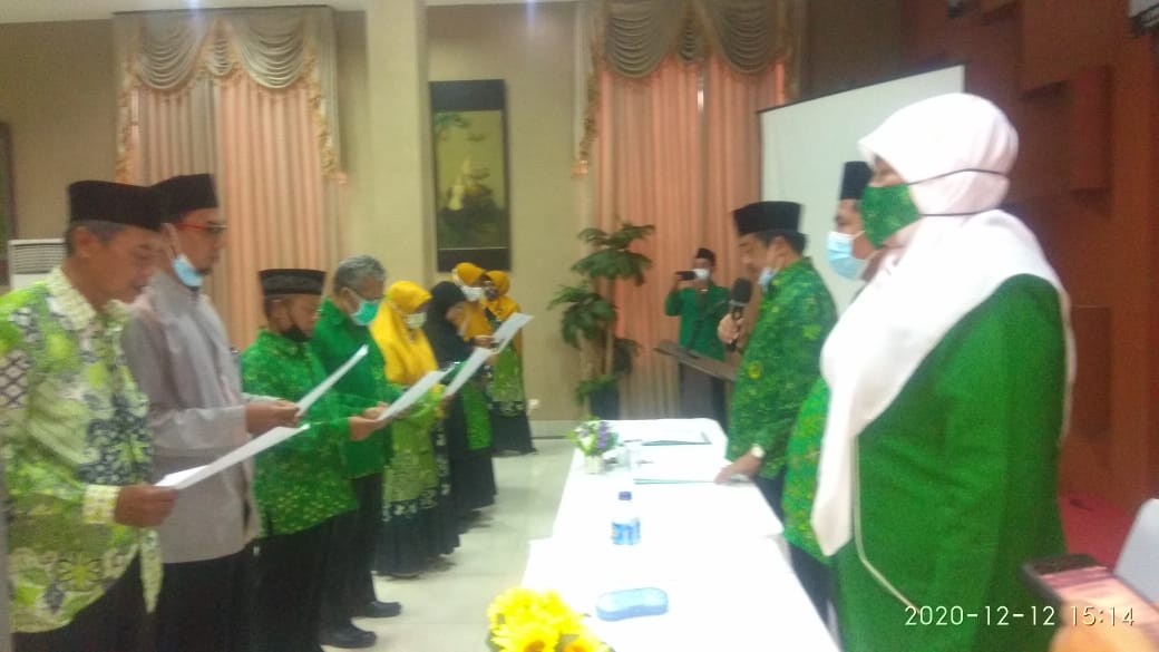 Menyusul surat sekretaris mahkamah agung nomor: Ust Eman Suherman Terpilih Sebagai Ketua Pd Pui Kabupaten Subang Hasil Musda Ke Vi