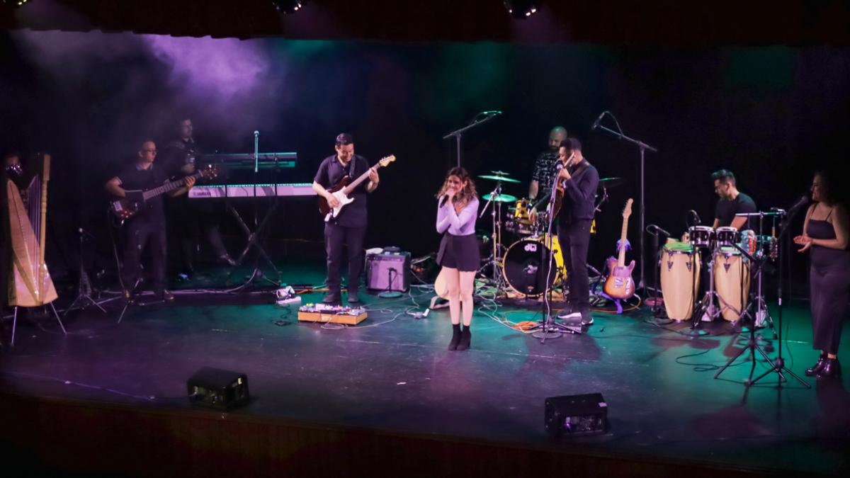Éxito de Anna Lau en el Teatro J.J. Herrera