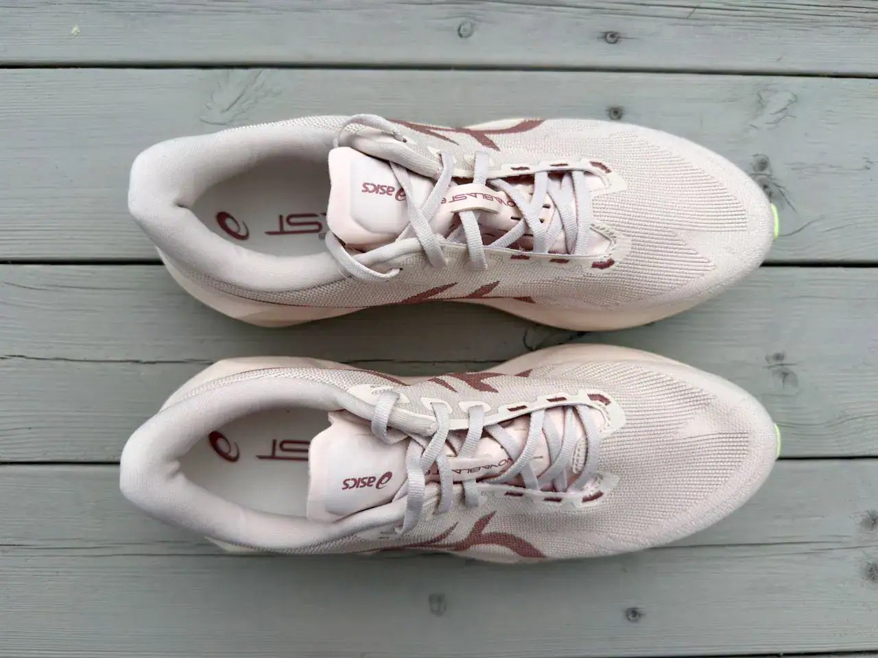 ASICS Novablast 6